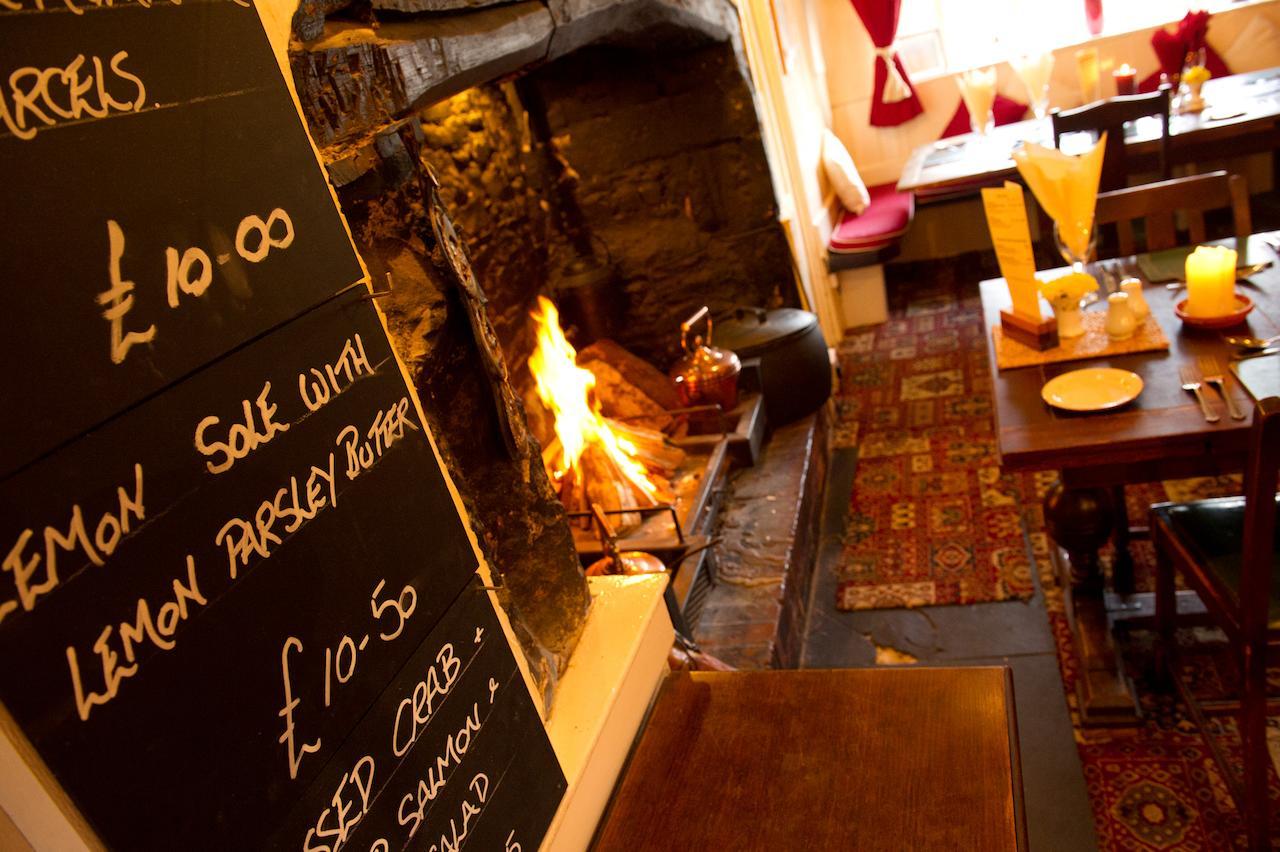 Duke Of York Hotel Dolton ภายนอก รูปภาพ